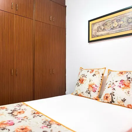 Casa Tia Julia, Vivienda Independiente 4 Pax En Playa Teresitas בית נופש
